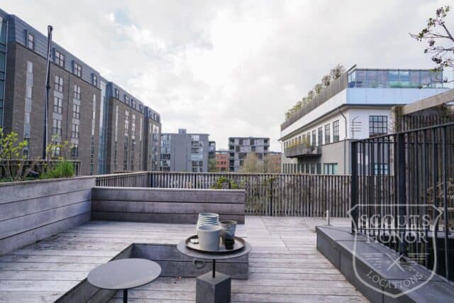 ekslusivt rækkehus moderne arkitektur location copenhagen tagterrasse27 04 2025 at 22.43.51 69
