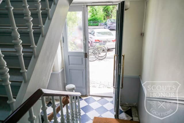 apartment boheme blue kitchen park view Østerbro location denmark scoutshonor 08