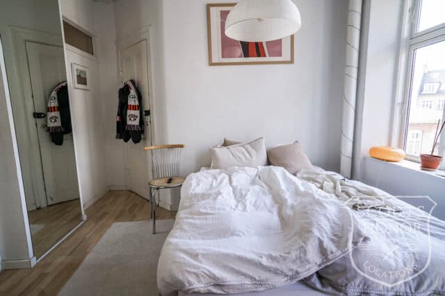 apartment boheme blue kitchen park view Østerbro location denmark scoutshonor 16