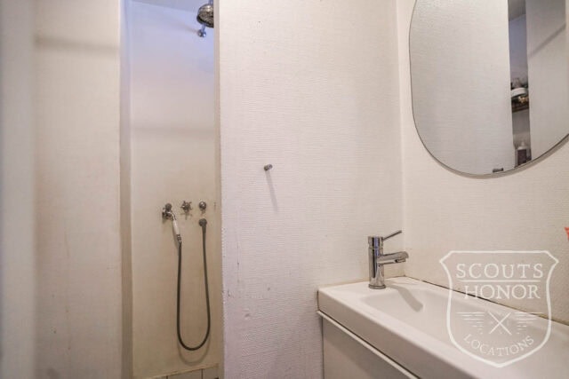 apartment boheme blue kitchen park view Østerbro location denmark scoutshonor 21