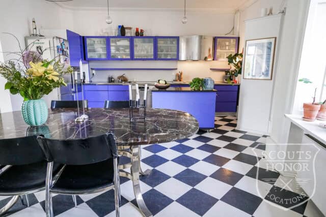 apartment boheme blue kitchen park view Østerbro location denmark scoutshonor 24