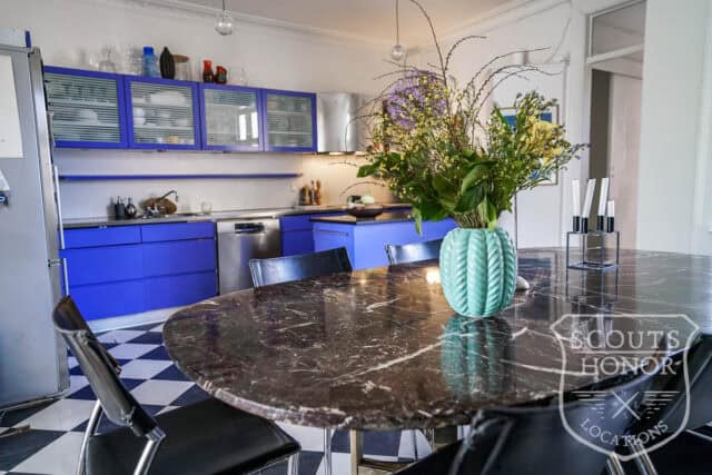 apartment boheme blue kitchen park view Østerbro location denmark scoutshonor 36
