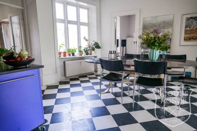 apartment boheme blue kitchen park view Østerbro location denmark scoutshonor 38
