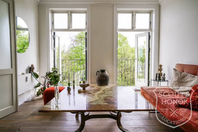 apartment boheme blue kitchen park view Østerbro location denmark scoutshonor 52