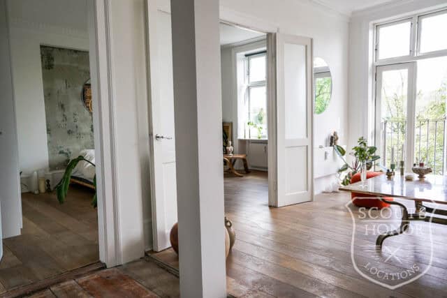 apartment boheme blue kitchen park view Østerbro location denmark scoutshonor 56