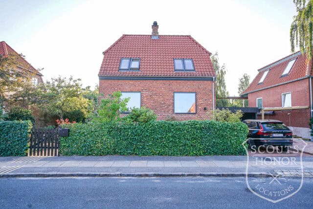 røde mursten hyggelig have lysindfald amager villa location denmark scoutshonor 07