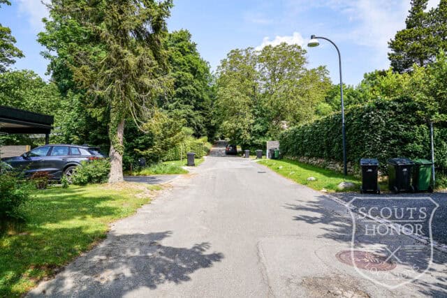 parcelhus snedkerkøkken badeværelse med udsigt stilfuld location denmark scoutshonor 02