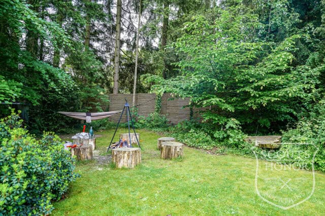 parcelhus snedkerkøkken badeværelse med udsigt stilfuld location denmark scoutshonor 15