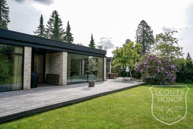 parcelhus snedkerkøkken badeværelse med udsigt stilfuld location denmark scoutshonor 16