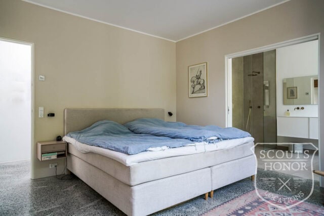 parcelhus snedkerkøkken badeværelse med udsigt stilfuld location denmark scoutshonor 43