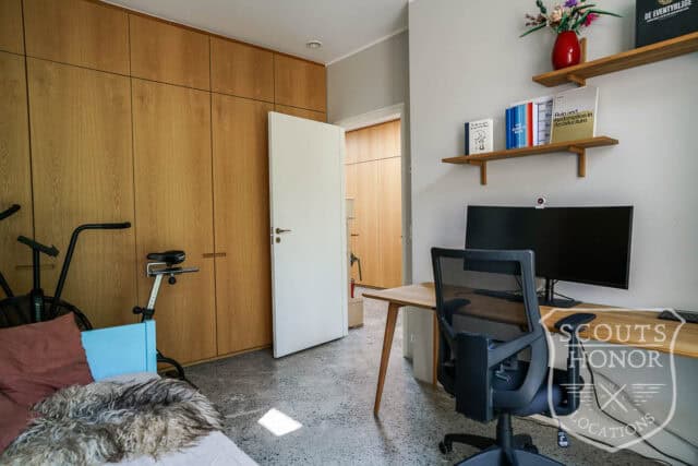 parcelhus snedkerkøkken badeværelse med udsigt stilfuld location denmark scoutshonor 47