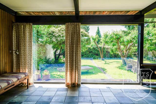 villa charlottenlund arkitekttegnet 50'erne træ location denmark scoutshonor 74