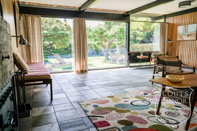 villa charlottenlund arkitekttegnet 50'erne træ location denmark scoutshonor 79