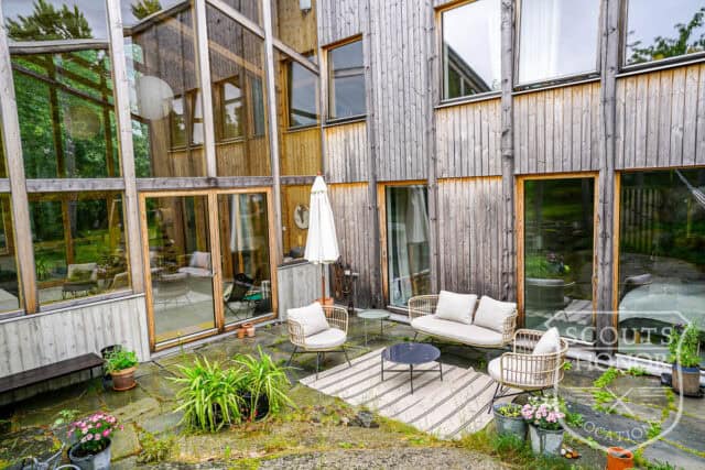 modern arkitektur trähus utsikt över naturen göteborg glas location sweden scoutshonor 06