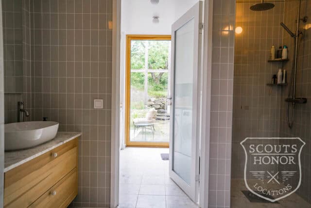 modern arkitektur trähus utsikt över naturen göteborg glas location sweden scoutshonor 63