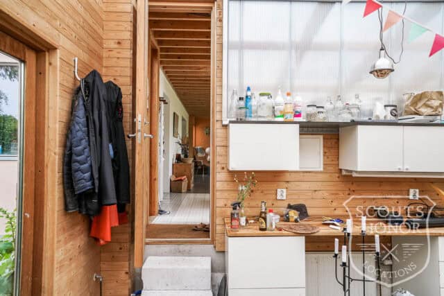 skåne träkök arkitektritad bungalow bohemisk location sweden scoutshonor 15
