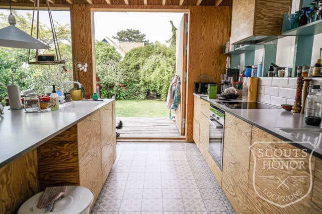 skåne träkök arkitektritad bungalow bohemisk location sweden scoutshonor 70