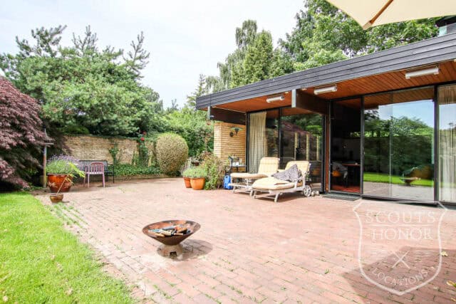 villa originale detaljer arkitekttegnet træbeklædning retro location denmark scoutshonor 06