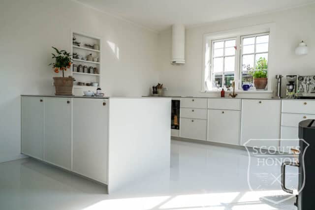 aarhus design villa hvidt køkken hjemmekontor location denmark scoutshonor 67