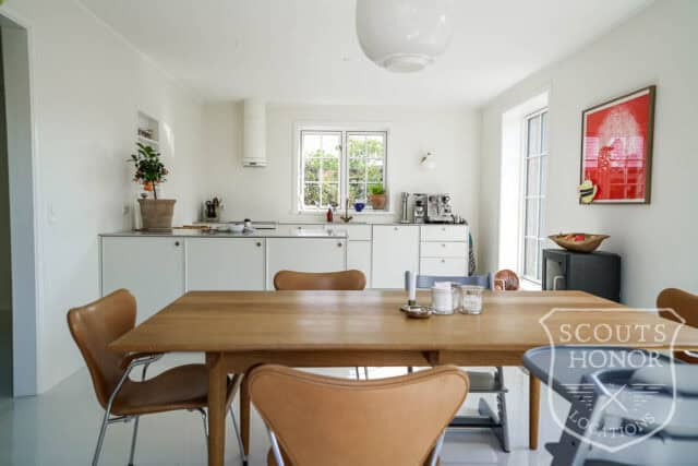 aarhus design villa hvidt køkken hjemmekontor location denmark scoutshonor 68