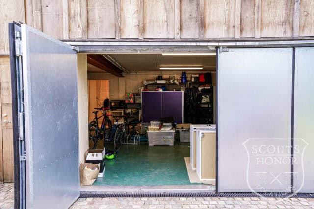 villa modern arkitektur skåne träbeklädnad grönt kök location sweden scoutshonor 027