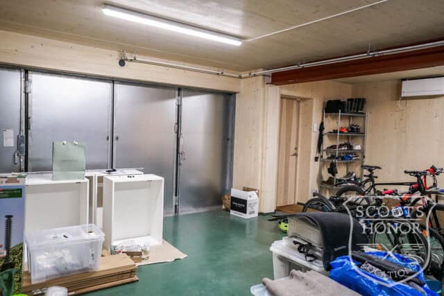 villa modern arkitektur skåne träbeklädnad grönt kök location sweden scoutshonor 030