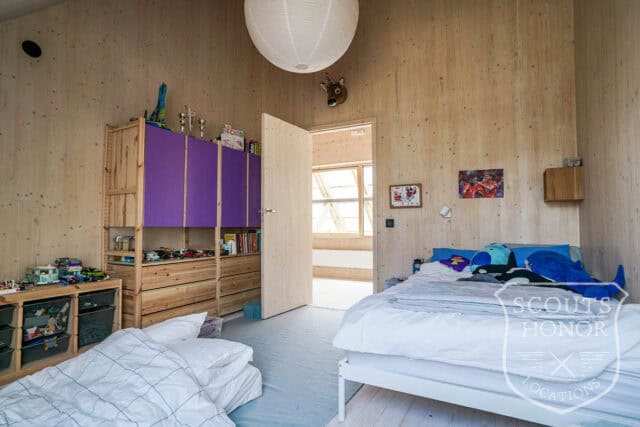 villa modern arkitektur skåne träbeklädnad grönt kök location sweden scoutshonor 062