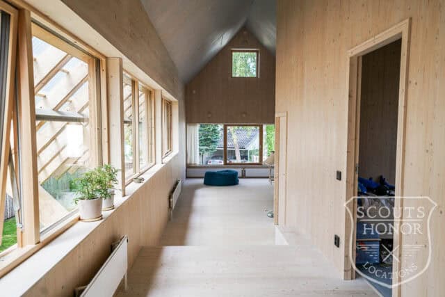 villa modern arkitektur skåne träbeklädnad grönt kök location sweden scoutshonor 066