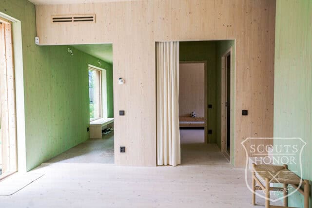 villa modern arkitektur skåne träbeklädnad grönt kök location sweden scoutshonor 077