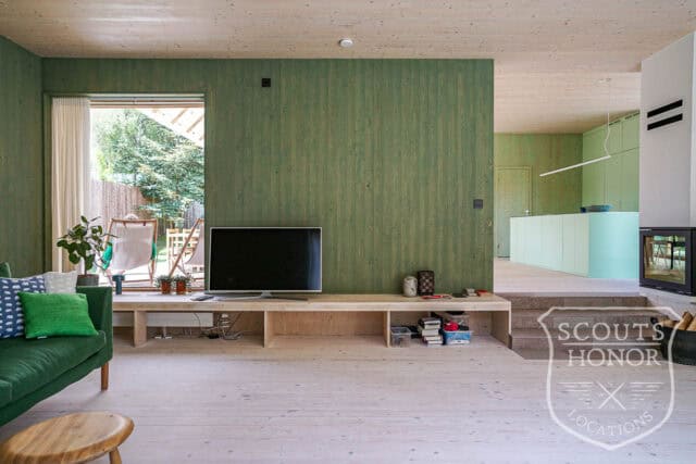 villa modern arkitektur skåne träbeklädnad grönt kök location sweden scoutshonor 080
