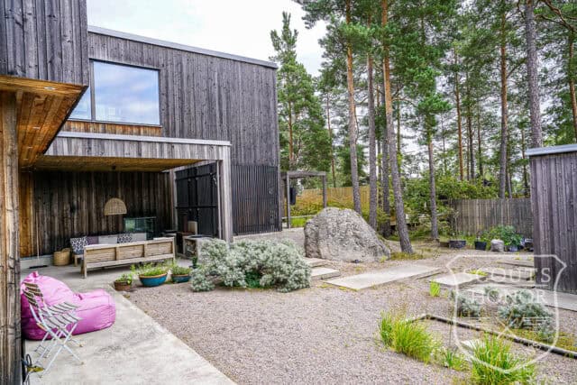musikstudio utomhuslounge naturtomt villa stockholm location sweden scoutshonor 20