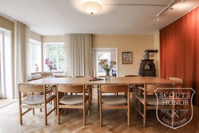 rødt hus stråtækt mødelokale i skoven nordsjælland location denmark scoutshonor 70