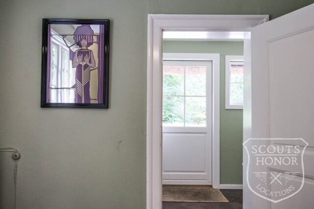 rødt hus stråtækt mødelokale i skoven nordsjælland location denmark scoutshonor 80