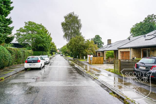 outdoor jacuzzi townhouse retro aarhus villa location denmark scoutshonor 01