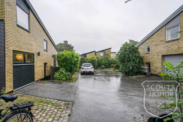 outdoor jacuzzi townhouse retro aarhus villa location denmark scoutshonor 14