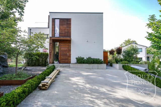 villa naturtomt modern arkitektur utsikt över sjö klippor location denmark scoutshonor 07