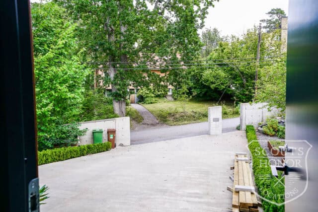 villa naturtomt modern arkitektur utsikt över sjö klippor location denmark scoutshonor 74