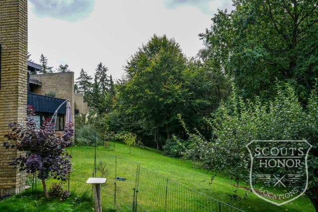 rækkehus kunst arkitekttegnet dansk design holte location denmark scoutshonor 13