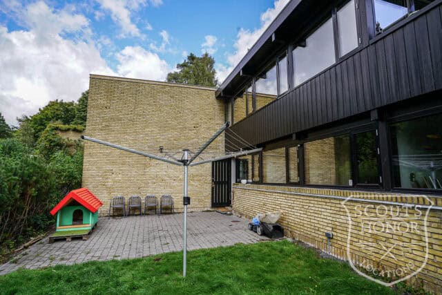 rækkehus kunst arkitekttegnet dansk design holte location denmark scoutshonor 18