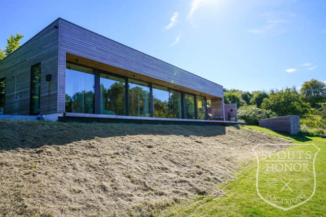 sommerhus moderne havudsigt træbeklædning sjælland location denmark scoutshonor 38