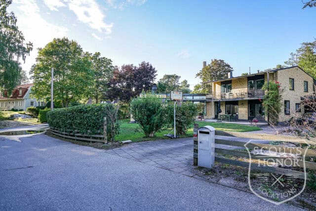 villa stockholm area grönt kök 60 tal färger pojkrum location sweden scoutshonor 04