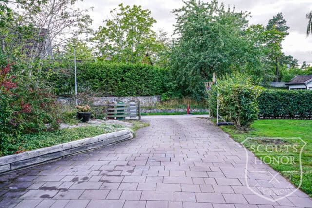 villa stockholm area grönt kök 60 tal färger pojkrum location sweden scoutshonor 11