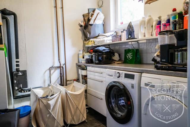 villa stockholm area grönt kök 60 tal färger pojkrum location sweden scoutshonor 50