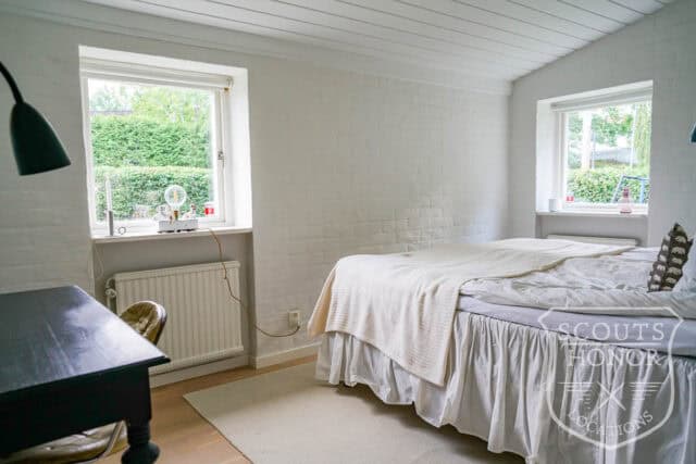 villa stockholm area grönt kök 60 tal färger pojkrum location sweden scoutshonor 55