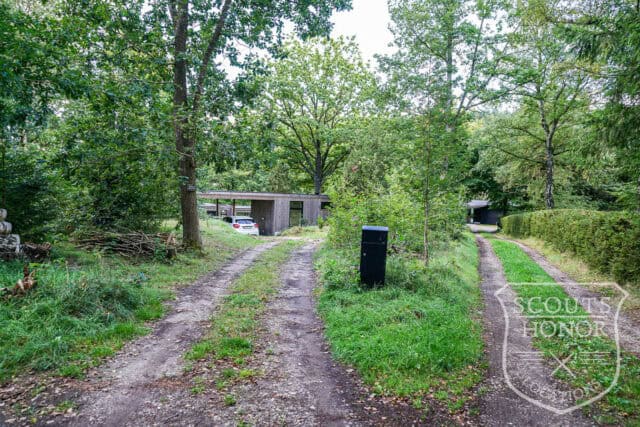 sommerhus moderne arkitektur udsigt til sø naturgrund idyllisk location denmark scoutshonor 04