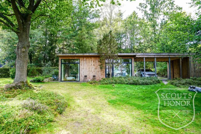 sommerhus moderne arkitektur udsigt til sø naturgrund idyllisk location denmark scoutshonor 17