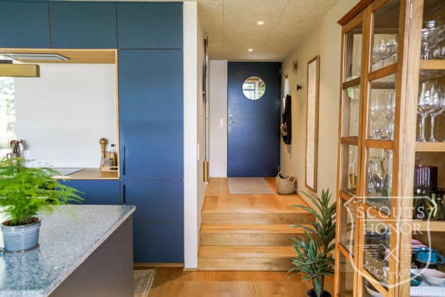 sommerhus moderne arkitektur udsigt til sø naturgrund idyllisk location denmark scoutshonor 76