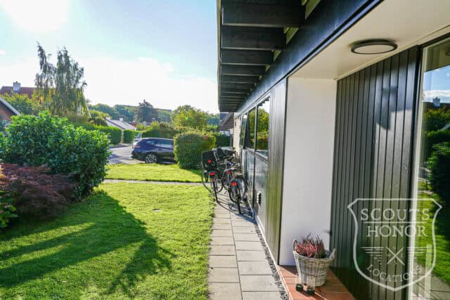 parcelhus lyngby gule mursten stilfuld location denmark scoutshonor 05