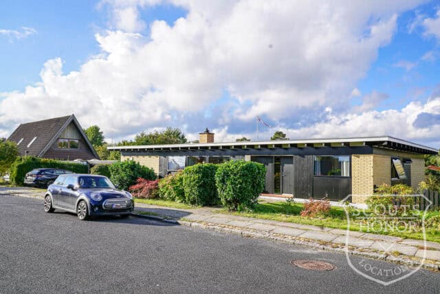 parcelhus lyngby gule mursten stilfuld location denmark scoutshonor 09