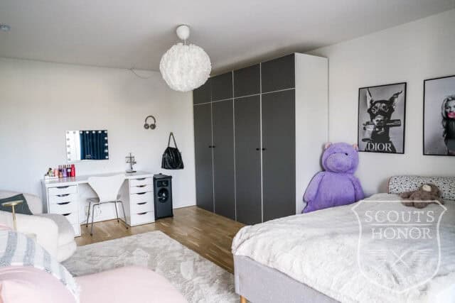 parcelhus lyngby gule mursten stilfuld location denmark scoutshonor 35